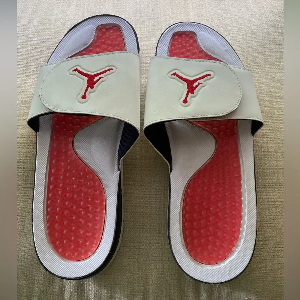 Rare Jordan Hydro V Retro Slides White/Fire Red-Black Size 10